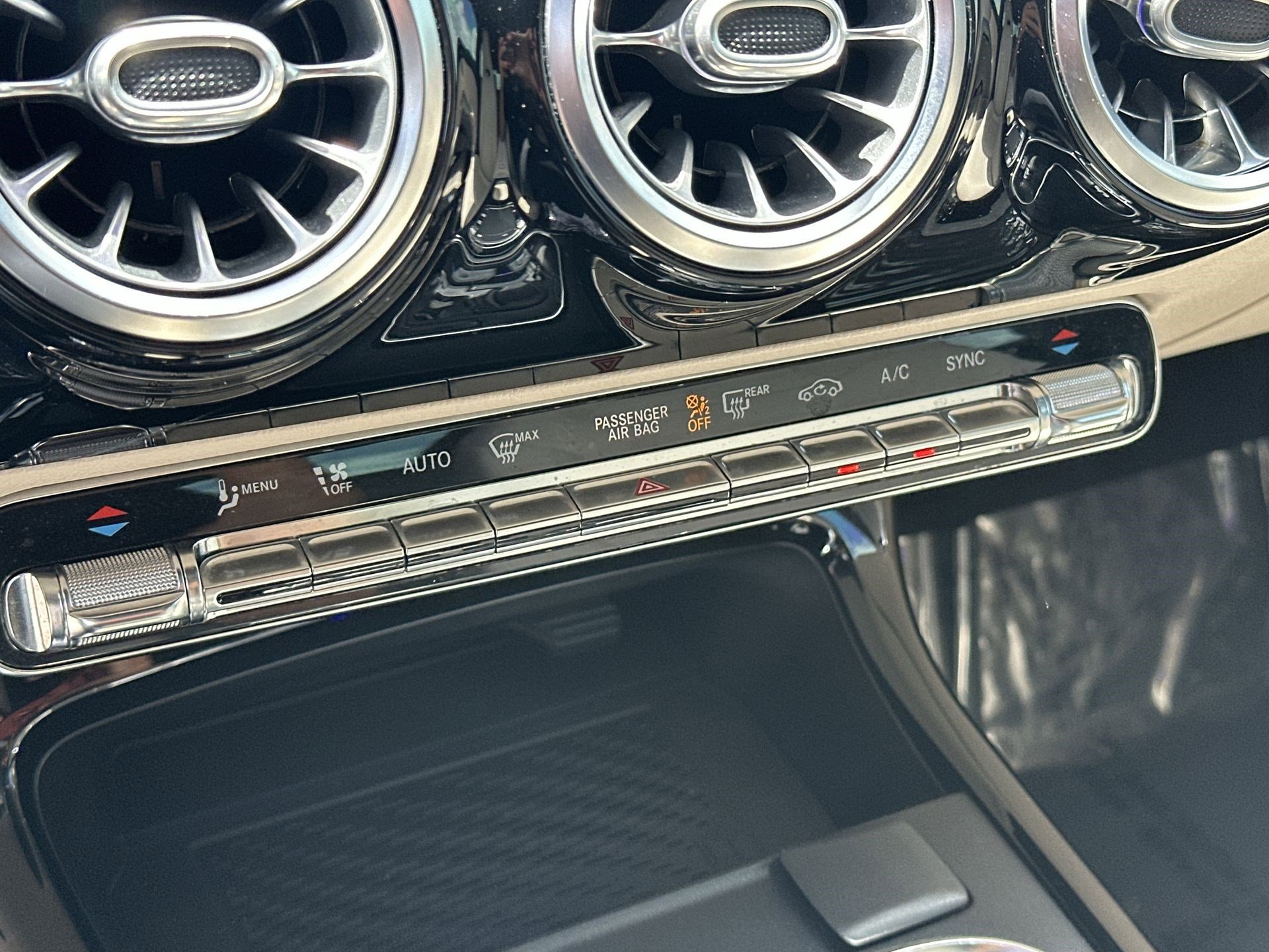 Used 2020 Mercedes-Benz CLA 250 image 17