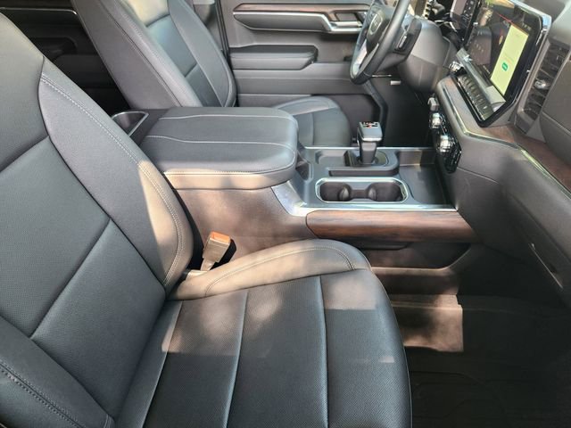 Used 2024 GMC Sierra 1500 SLT AWD/4WD image 14