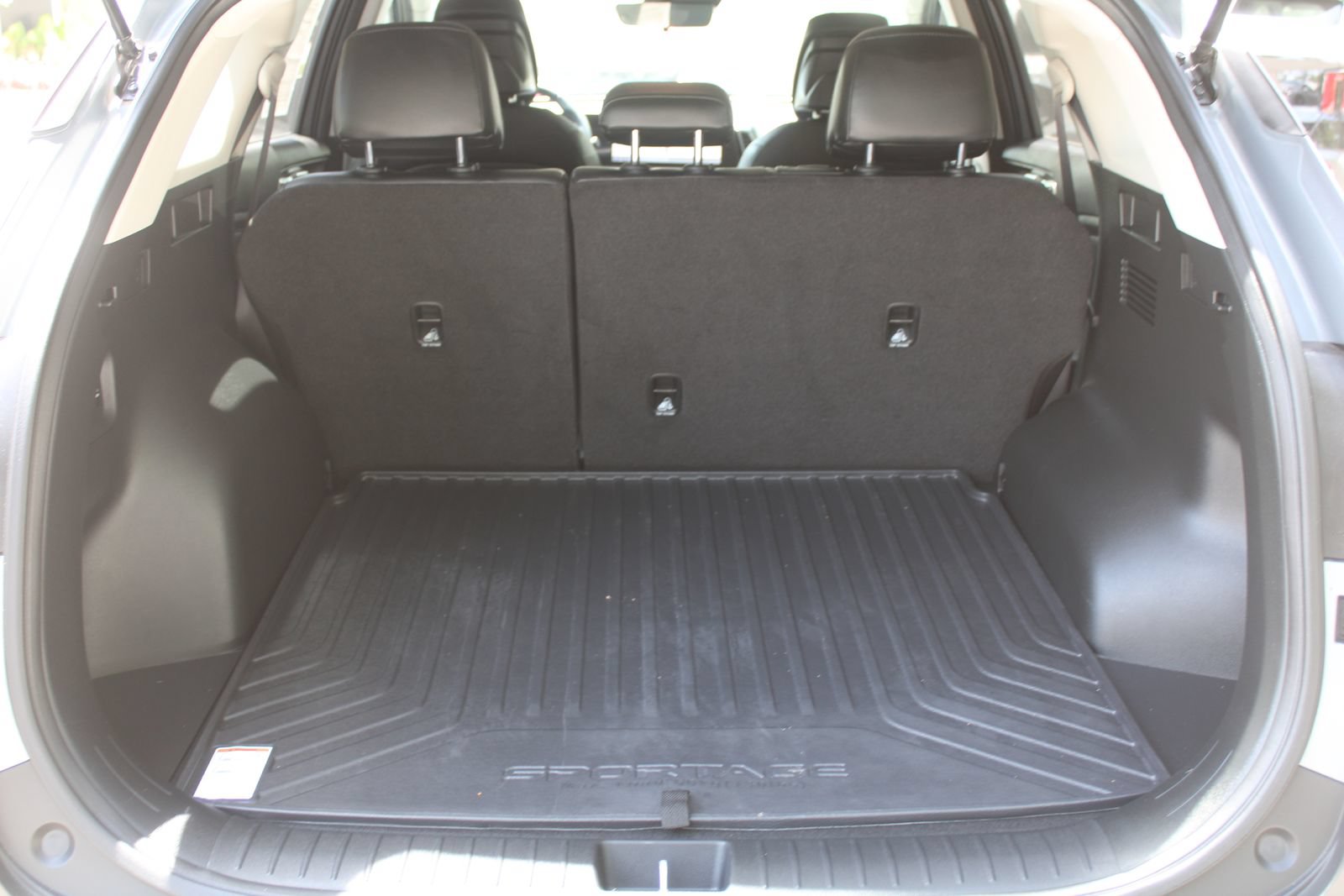 Certified 2024 Kia Sportage EX FWD image 10