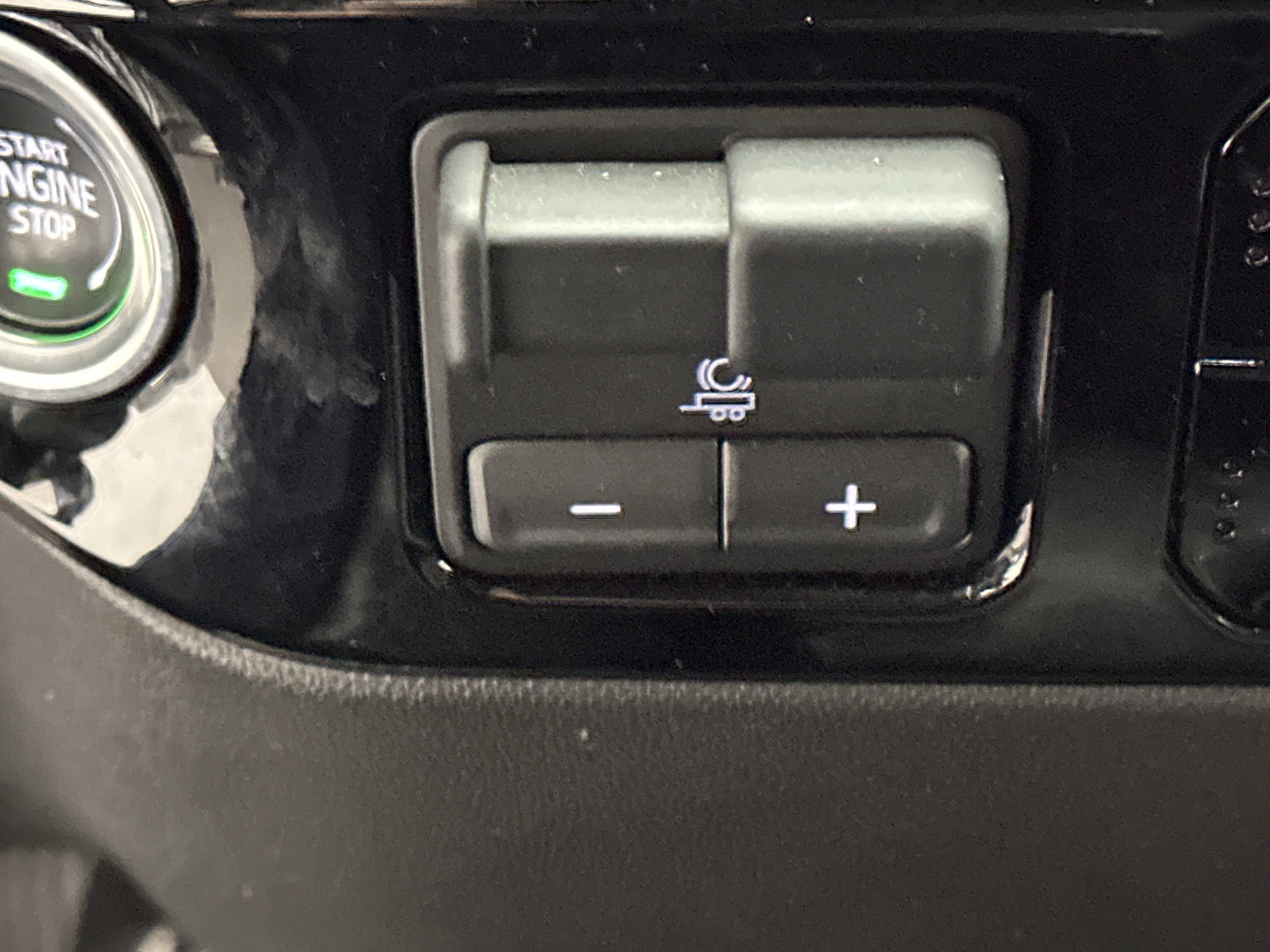 Used 2025 GMC Sierra 1500 SLT image 42