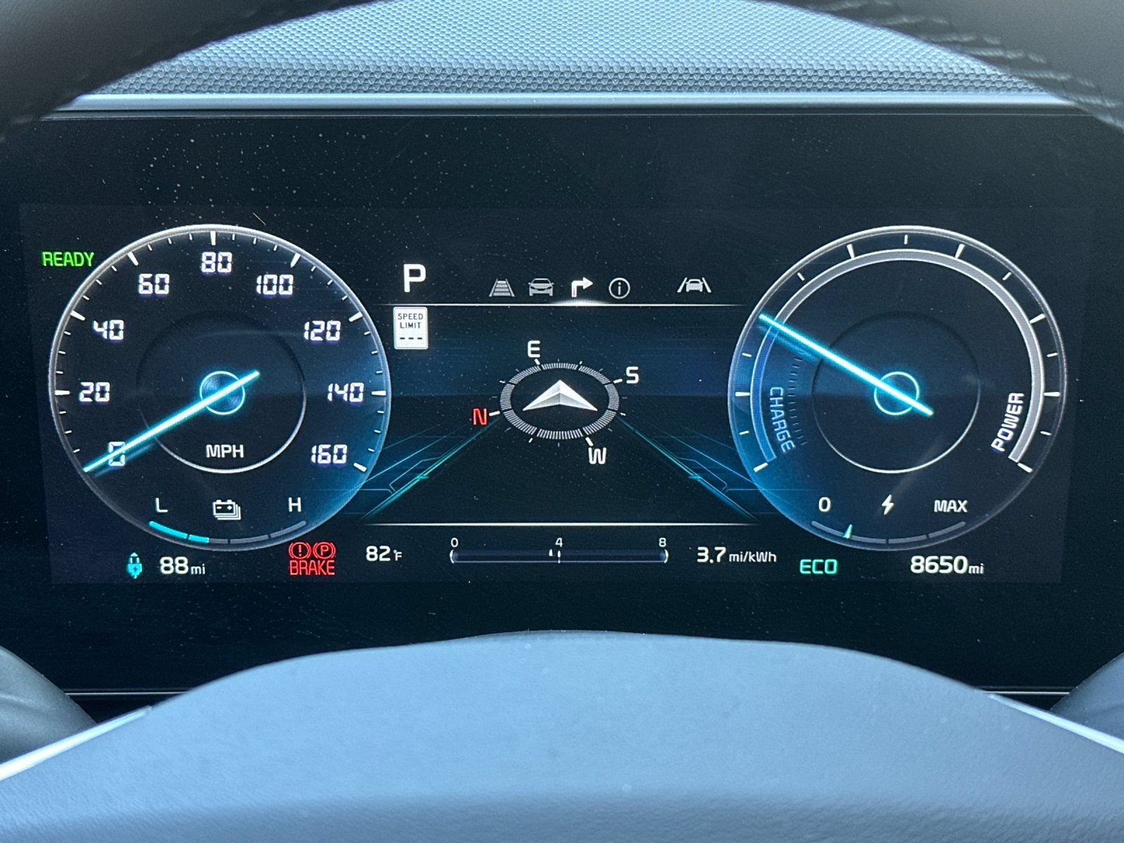 Certified 2024 Kia Niro Wind FWD image 25
