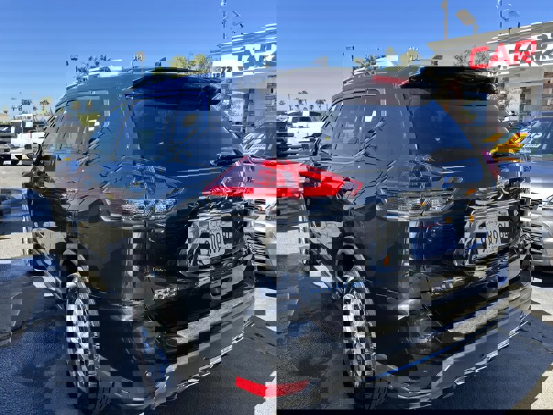 Used 2019 Nissan Rogue SV image 10