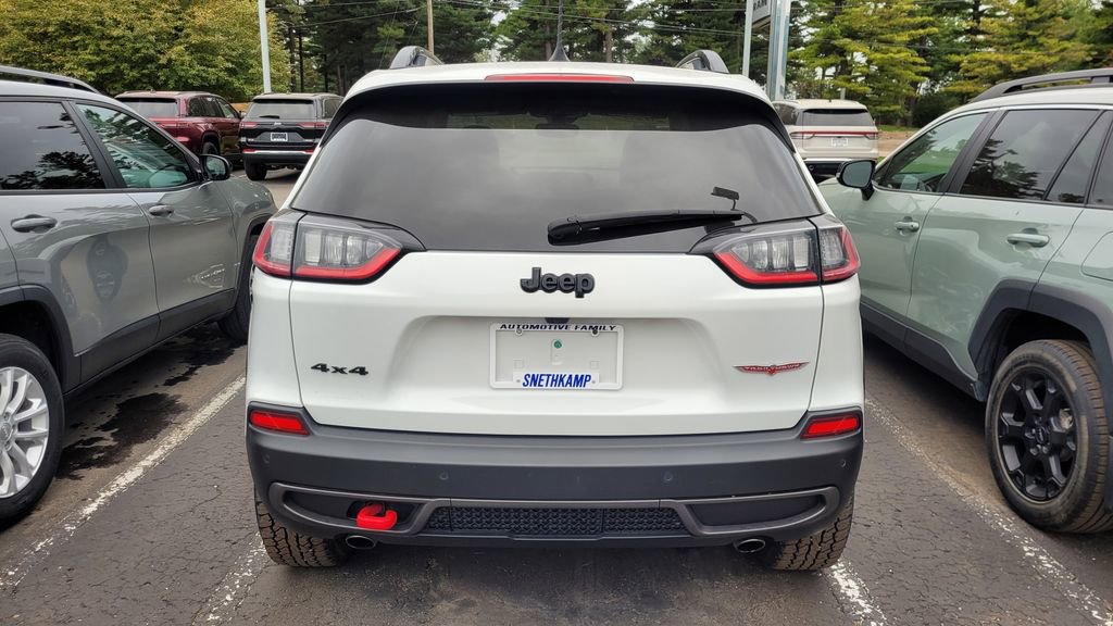 Used 2023 Jeep Cherokee Trailhawk image 7