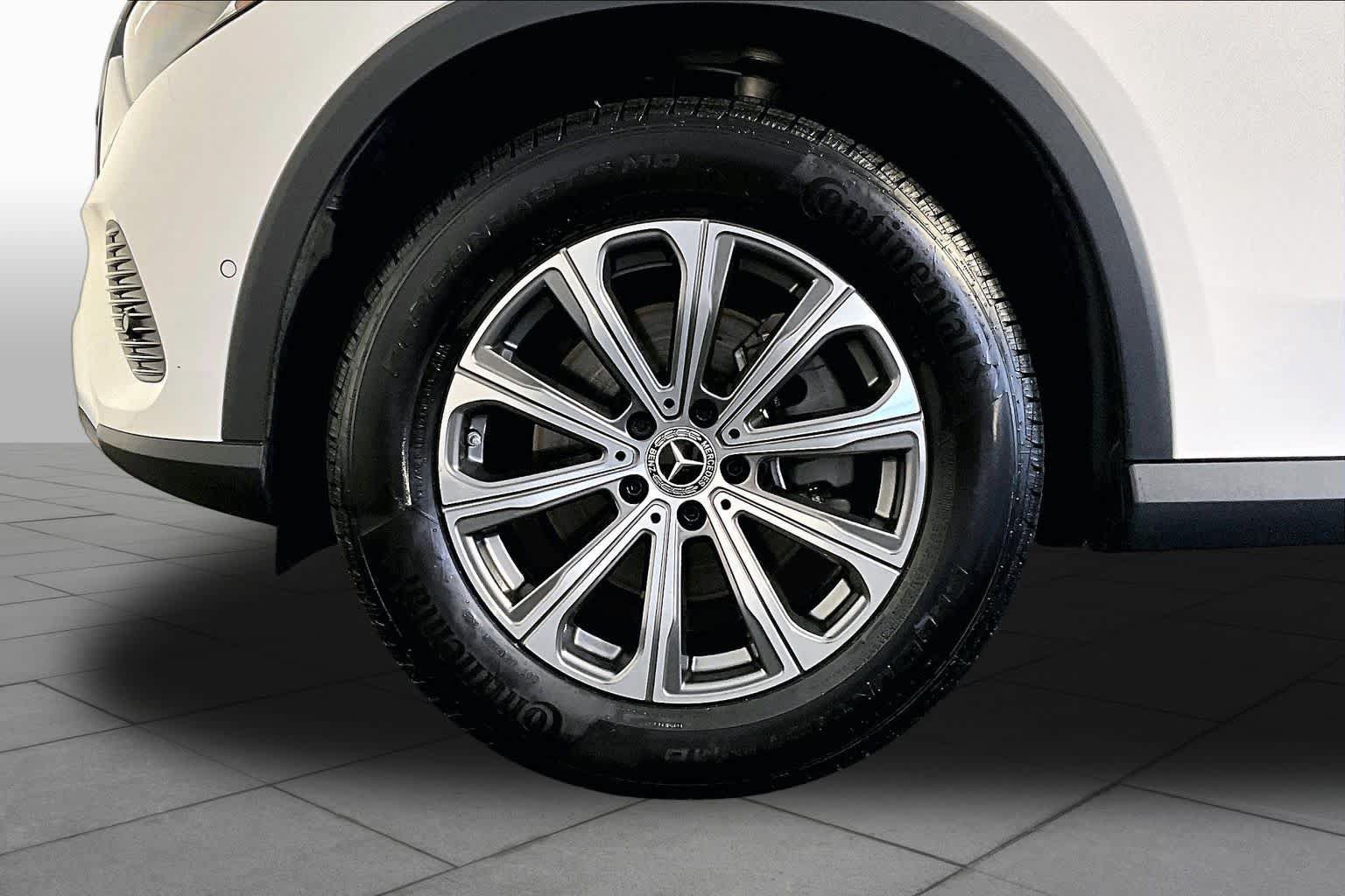 Certified 2026 Mercedes-Benz GLC 300 4MATIC image 11