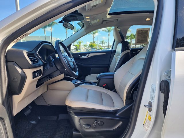 Used 2022 Ford Escape SEL w/ Technology Package FWD image 16