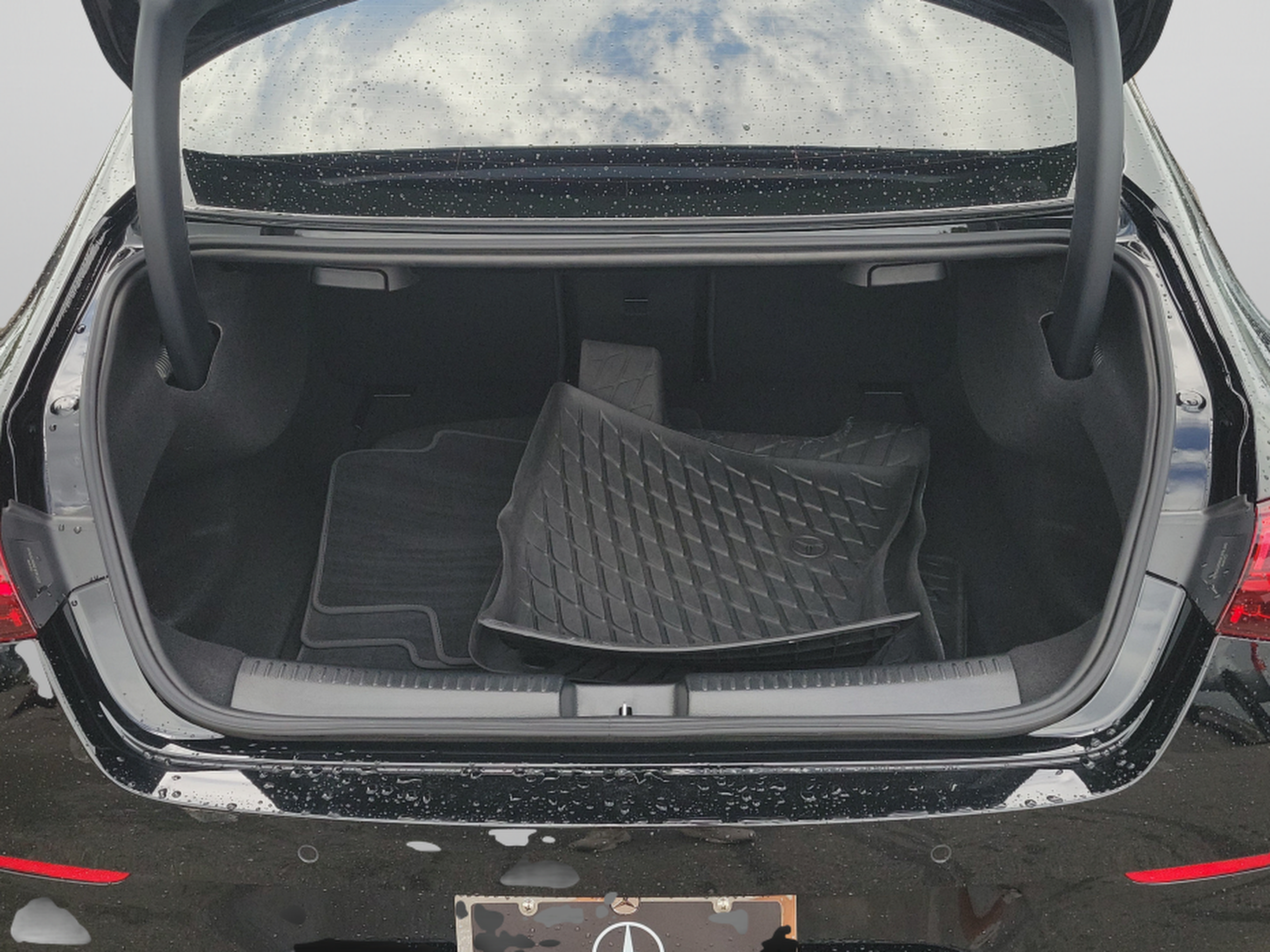 Certified 2025 Mercedes-Benz CLA 35 AMG 4MATIC image 6