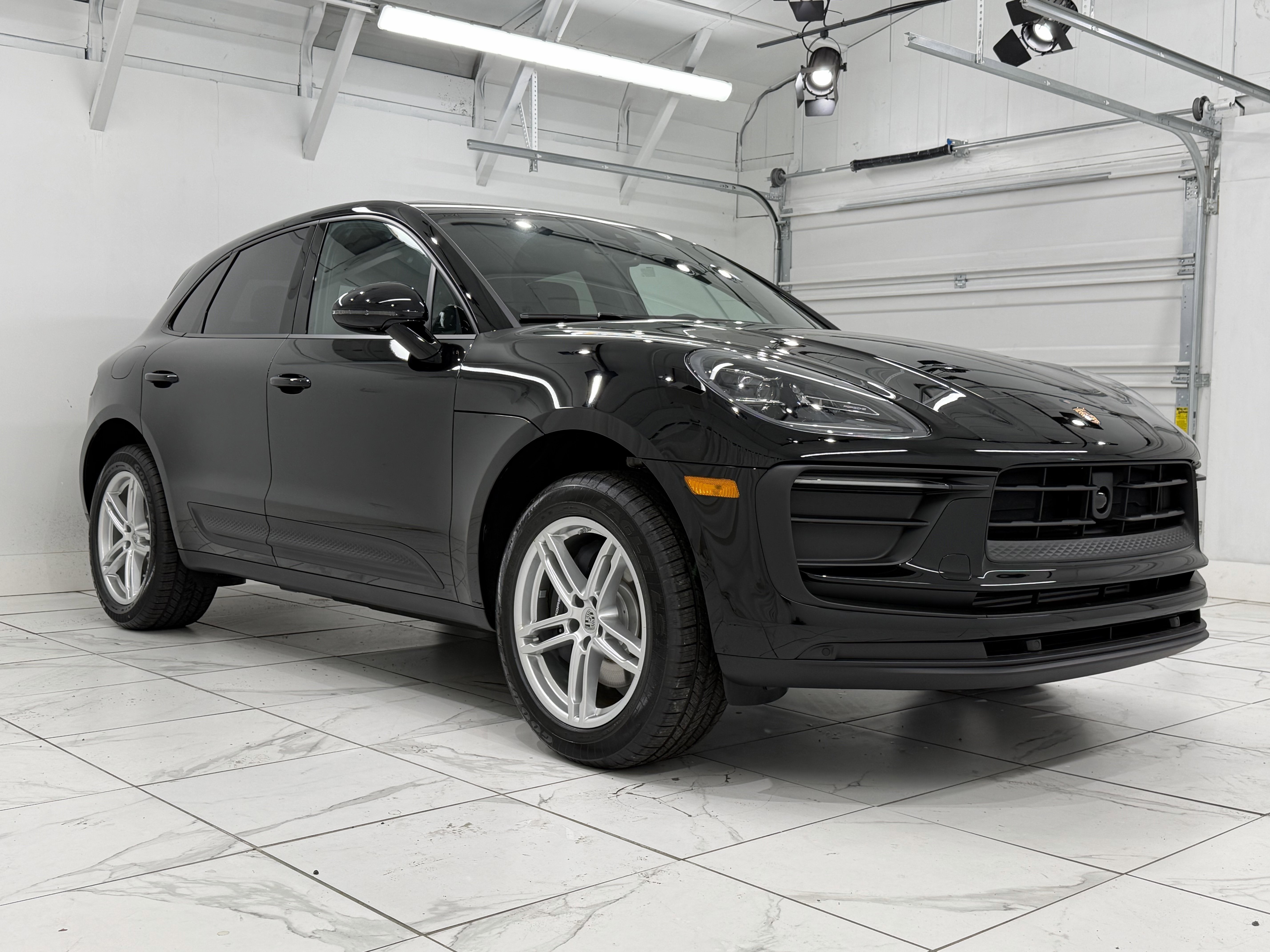 New 2026 Porsche Macan image 10