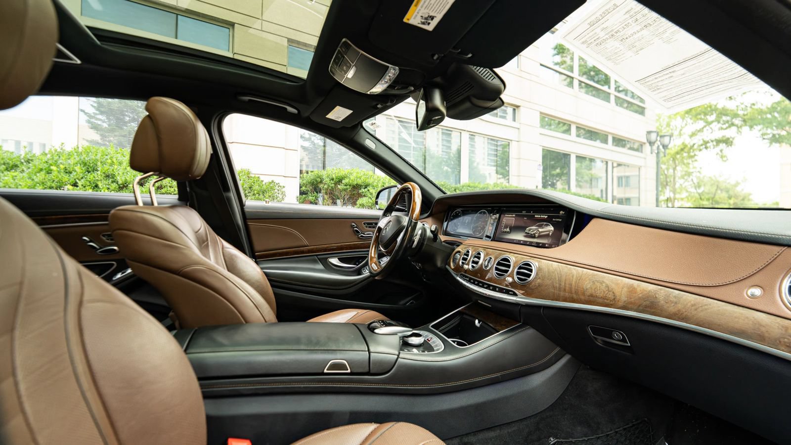 Used 2015 Mercedes-Benz S 550 4MATIC Sedan image 11