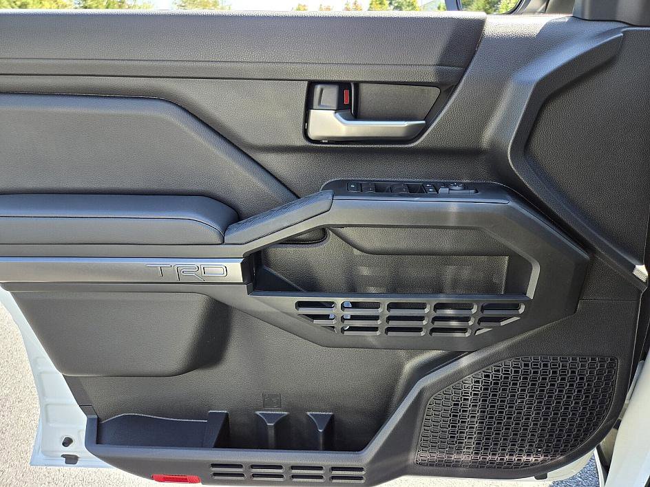New 2025 Toyota Tacoma TRD Off-Road AWD/4WD image 28