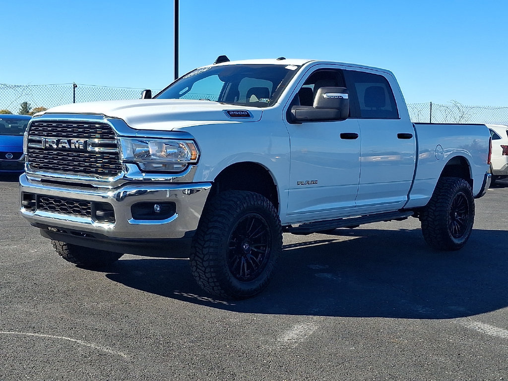Used 2024 RAM 2500 Big Horn AWD/4WD image 3