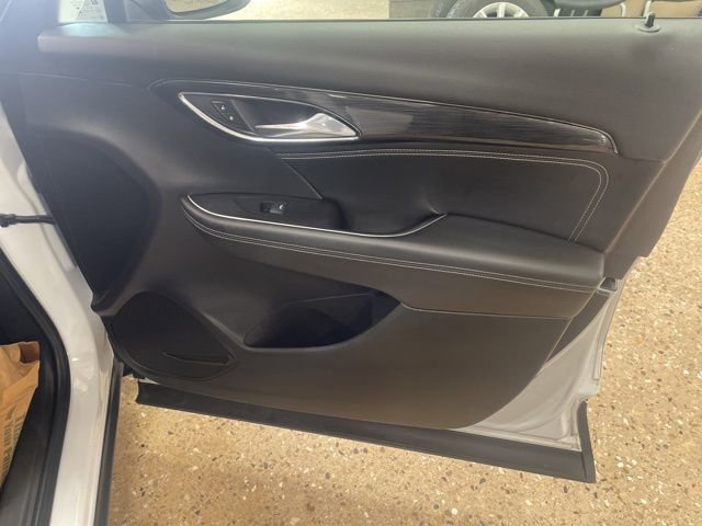 Used 2022 Buick Envision Preferred image 30