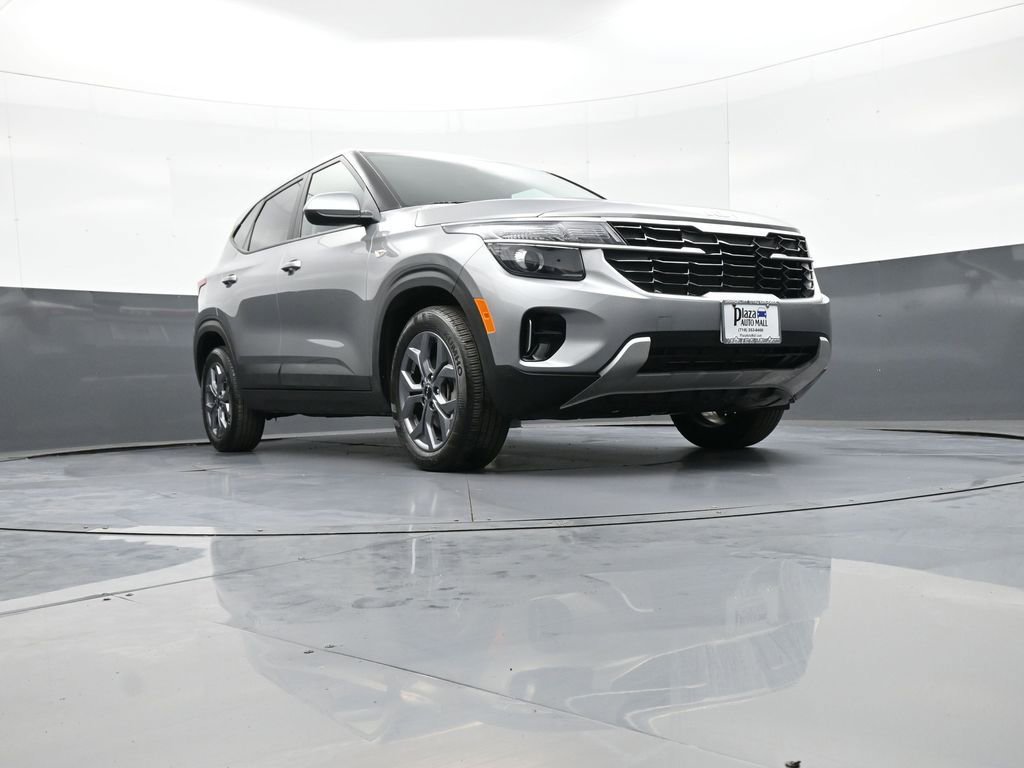 Certified 2024 Kia Seltos LX AWD/4WD image 27