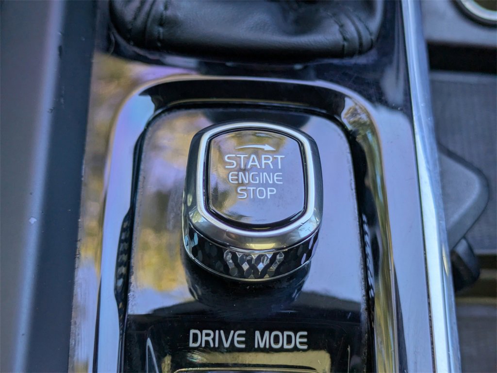 Used 2019 Volvo XC60 T5 Inscription w/ Protection Package Premier image 40