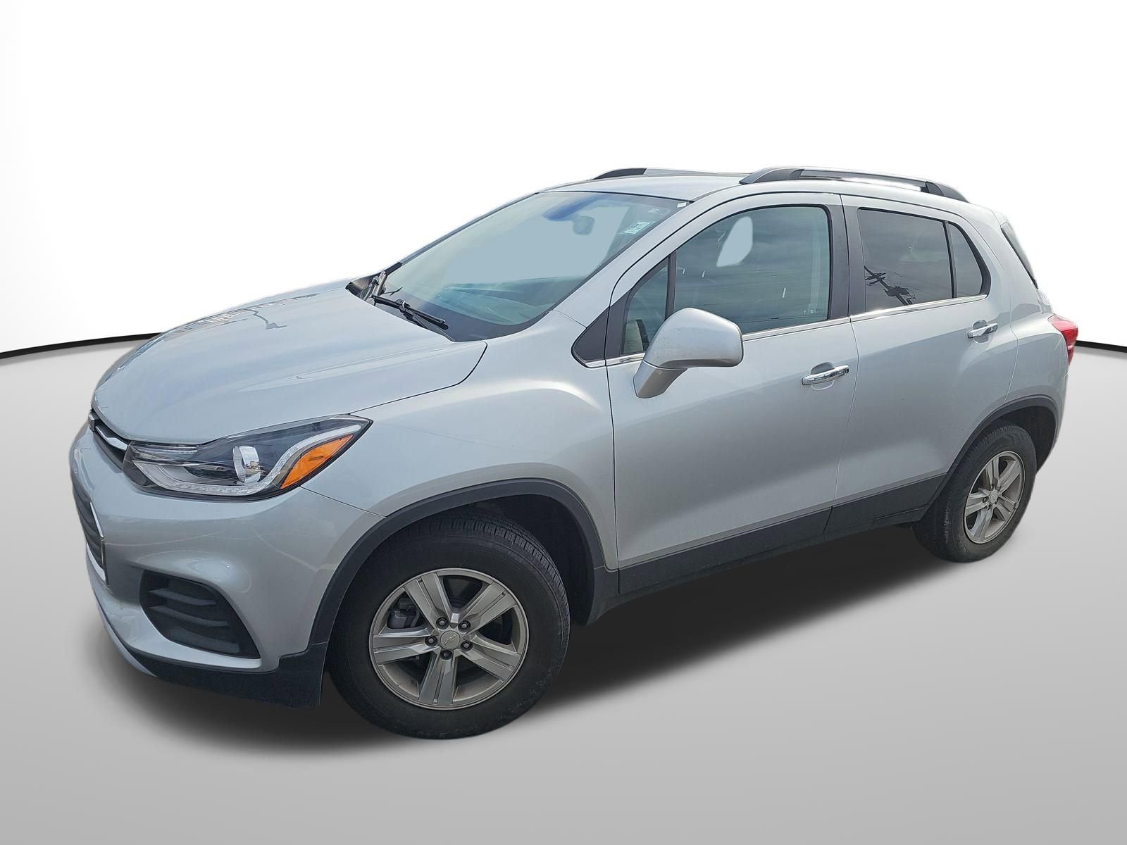 Used 2020 Chevrolet Trax LT w/ LT Convenience Package image 9