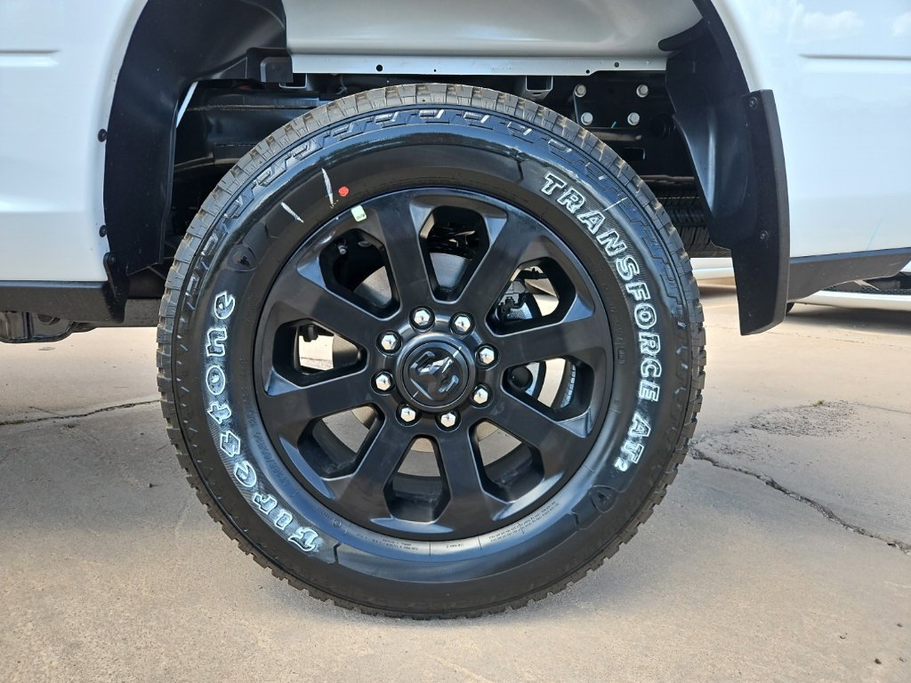 New 2026 RAM 2500 Big Horn AWD/4WD image 9