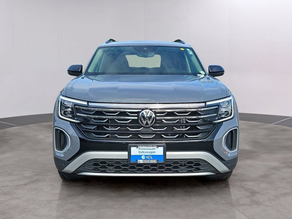 Used 2026 Volkswagen Atlas Peak Edition AWD/4WD image 2