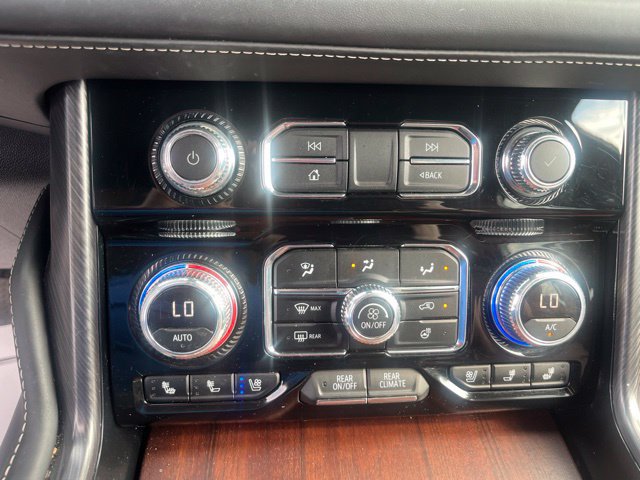 Used 2024 GMC Yukon Denali Ultimate AWD/4WD image 15