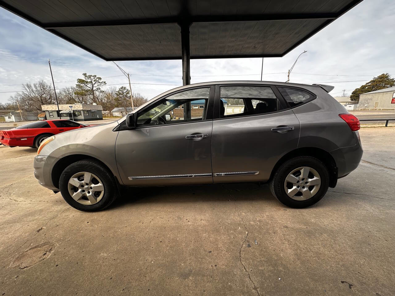 Used 2013 Nissan Rogue S FWD image 5