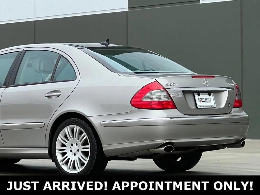 Used 2008 Mercedes-Benz E 350 4MATIC Sedan image 3