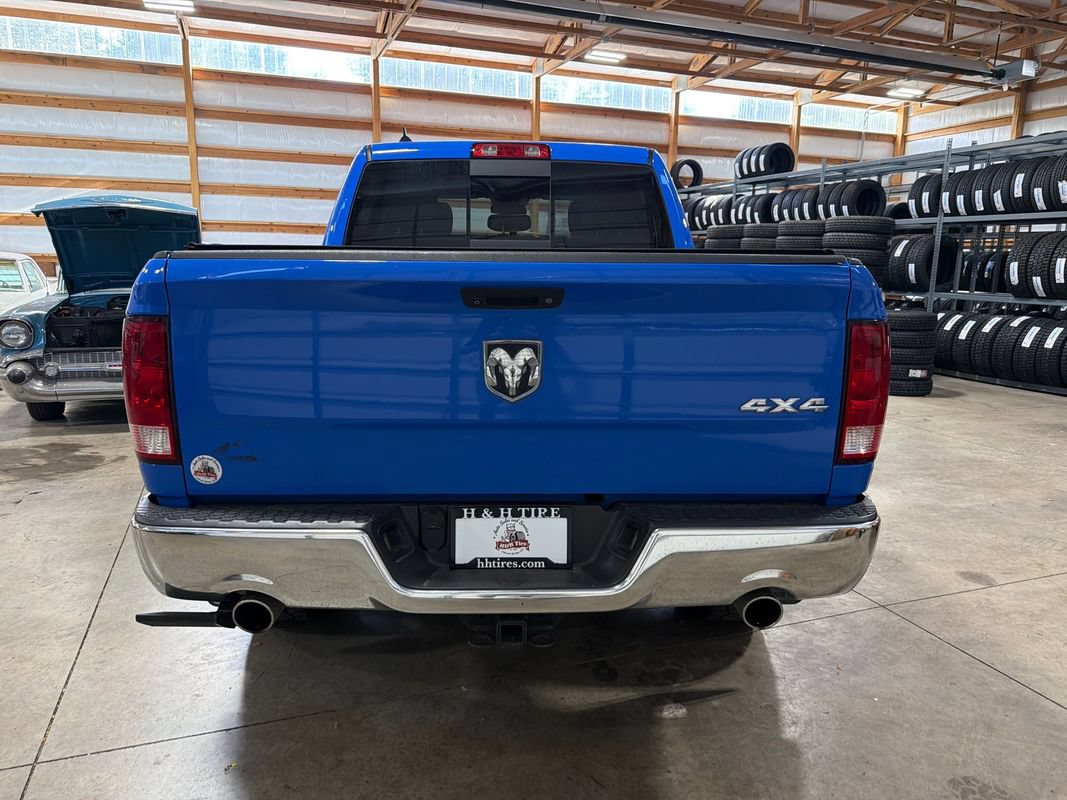 Used 2018 RAM 1500 SLT AWD/4WD image 9