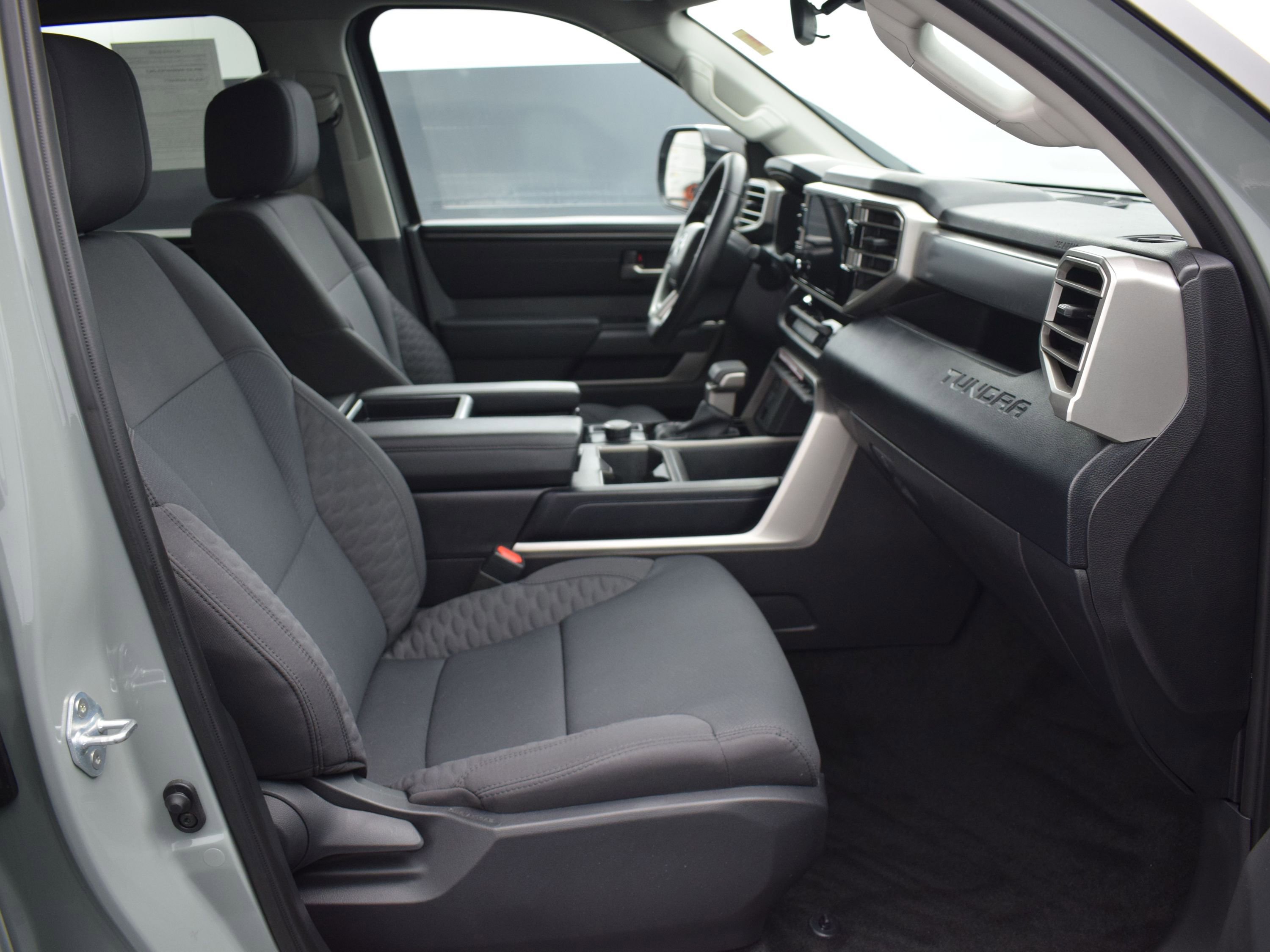 Used 2024 Toyota Tundra SR5 w/ SR5 Convenience Package image 10