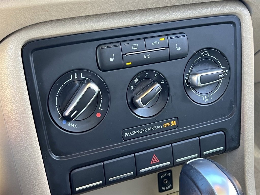 Used 2015 Volkswagen Beetle 1.8T image 27