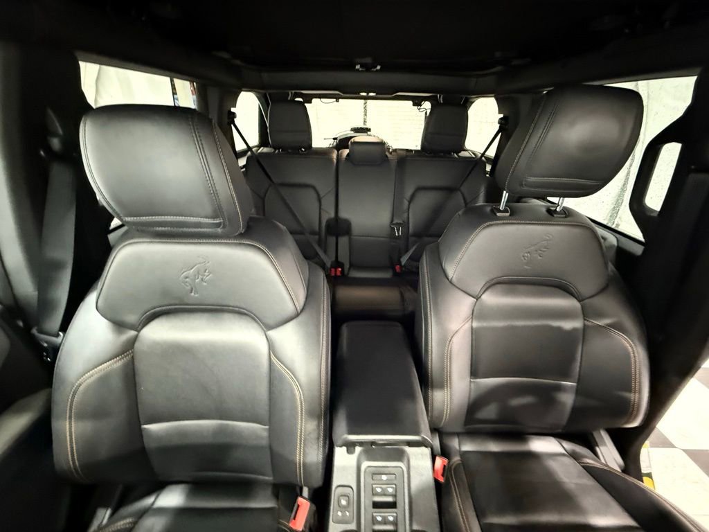 Used 2023 Ford Bronco Badlands w/ Sasquatch Package image 28