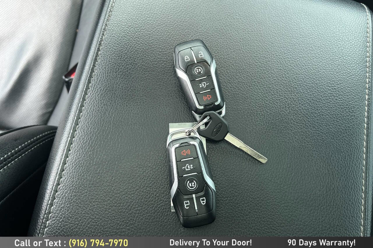 Used 2017 Ford F150 Lariat image 19