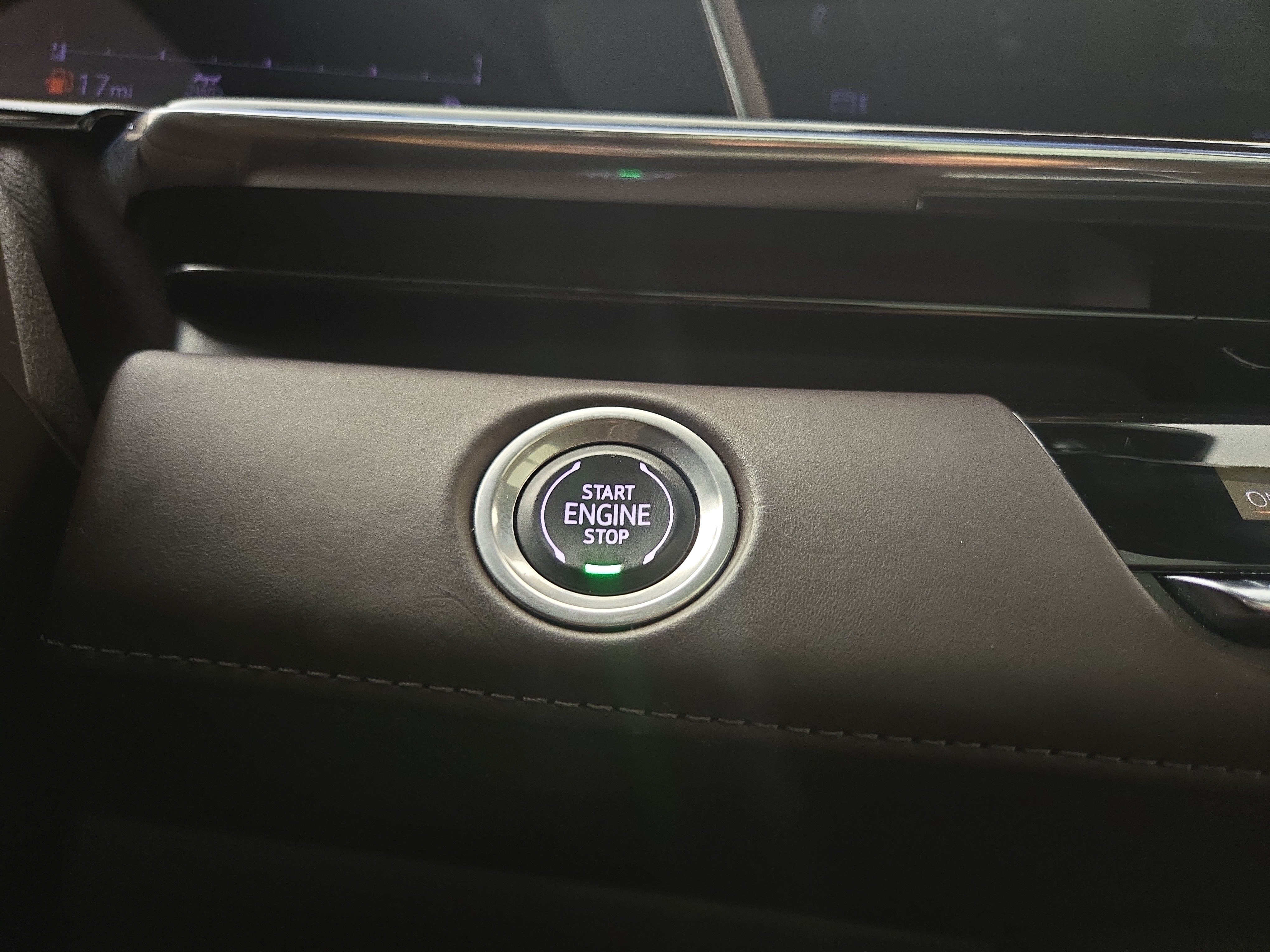 Used 2023 Cadillac Escalade Premium Luxury Platinum AWD/4WD image 27