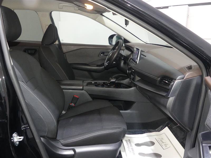 Used 2023 Nissan Rogue S FWD image 22