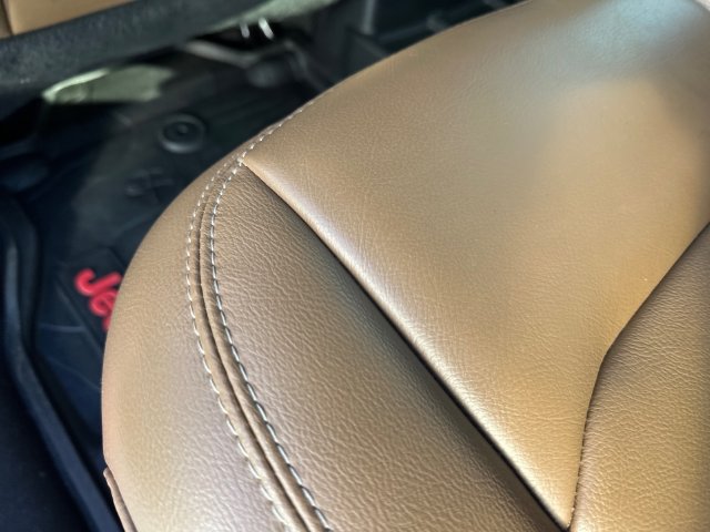 Used 2020 Jeep Wrangler Unlimited Sahara AWD/4WD image 18