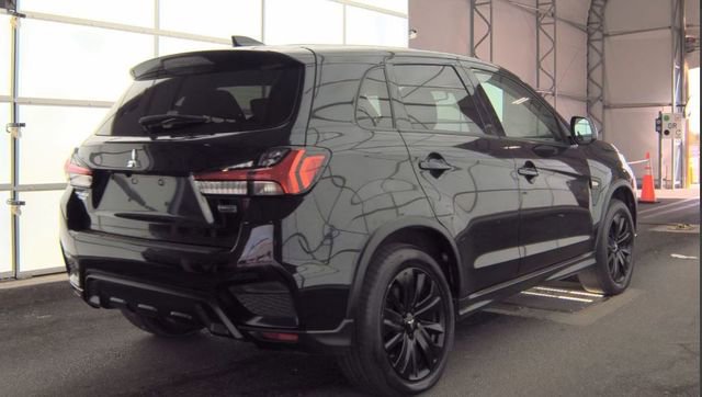 Used 2022 Mitsubishi Outlander Sport LE image 2
