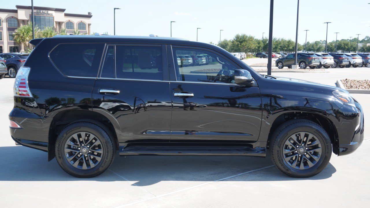 Certified 2023 Lexus GX 460 Premium w/ Premium Package AWD/4WD image 5