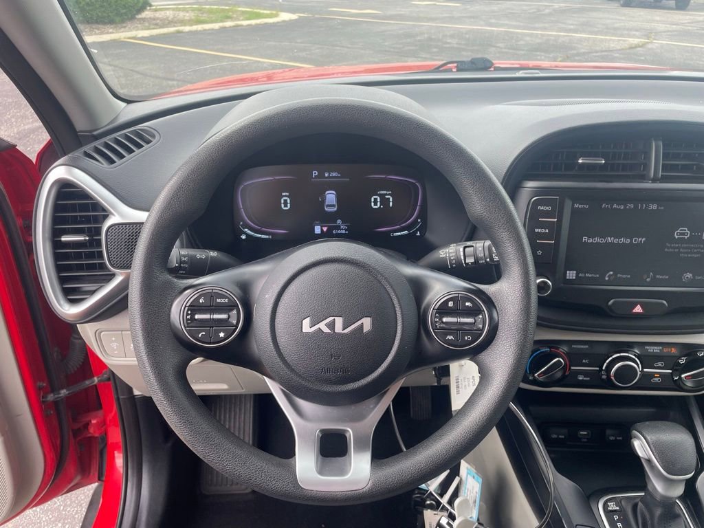 Used 2023 Kia Soul LX image 22