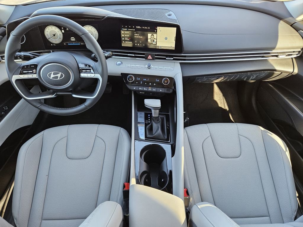 New 2025 Hyundai Elantra Limited FWD image 27