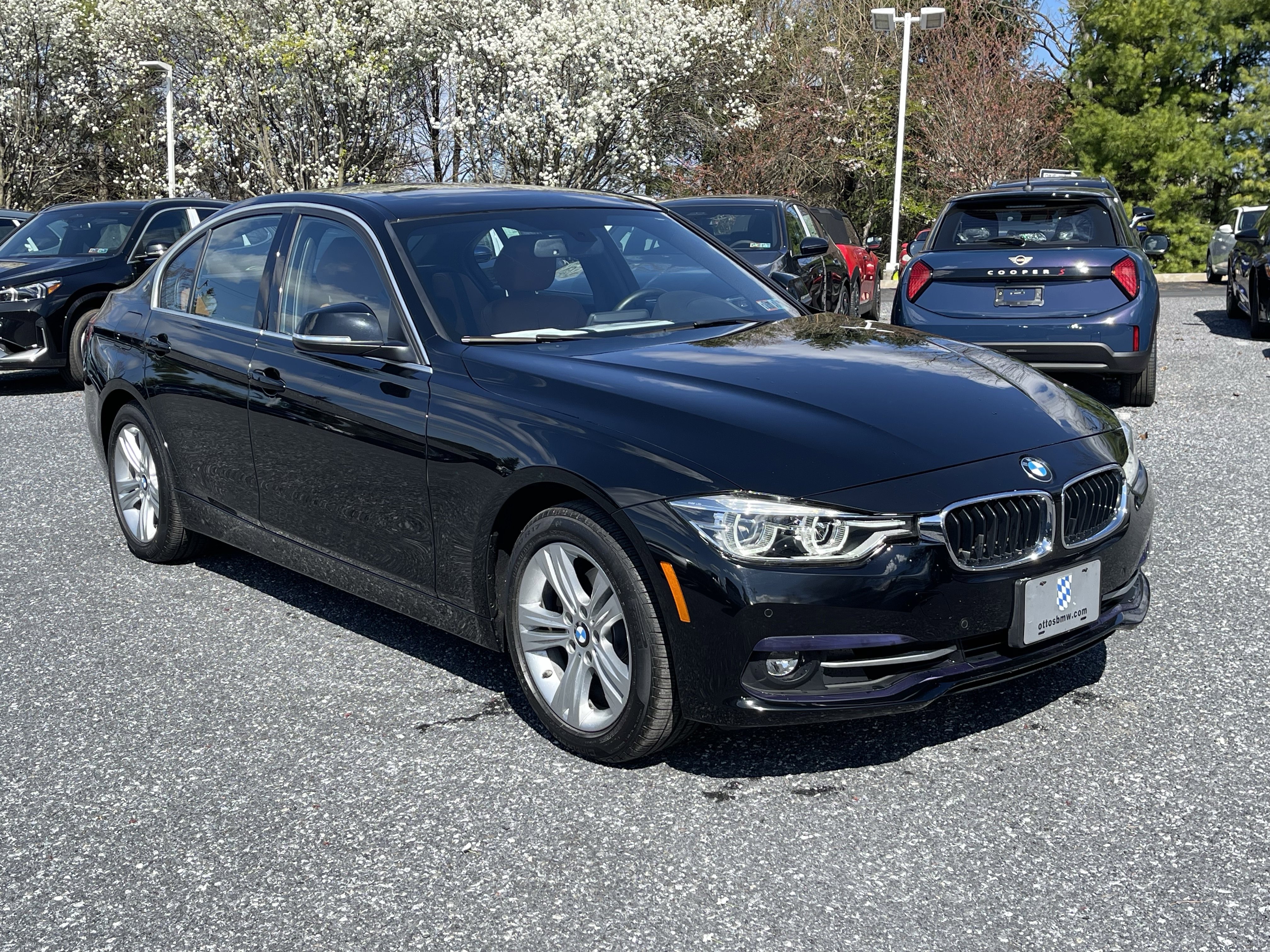Used 2017 BMW 330i xDrive Sedan image 3