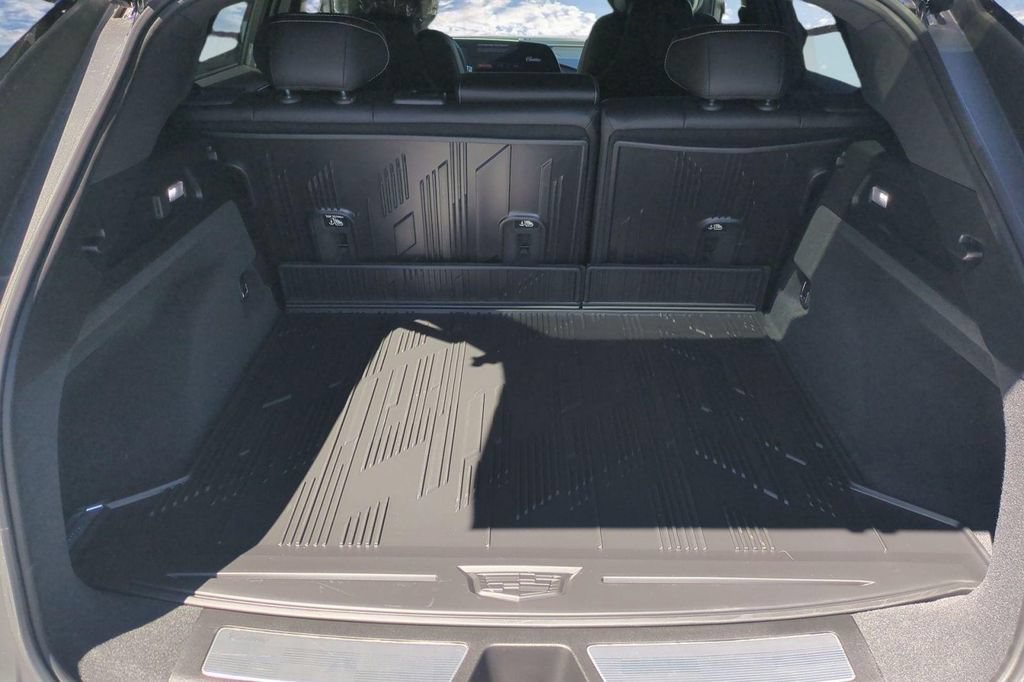 New 2026 Cadillac Lyriq Sport AWD/4WD image 14