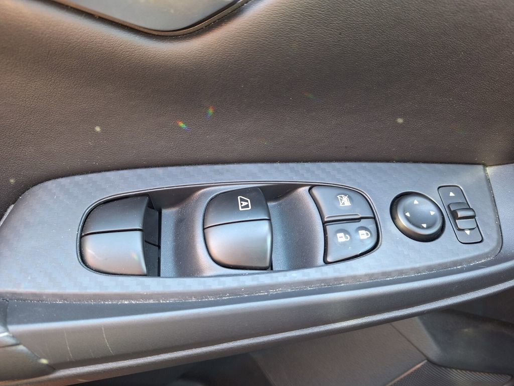 Used 2025 Nissan Sentra SV w/ All-Weather Package image 20