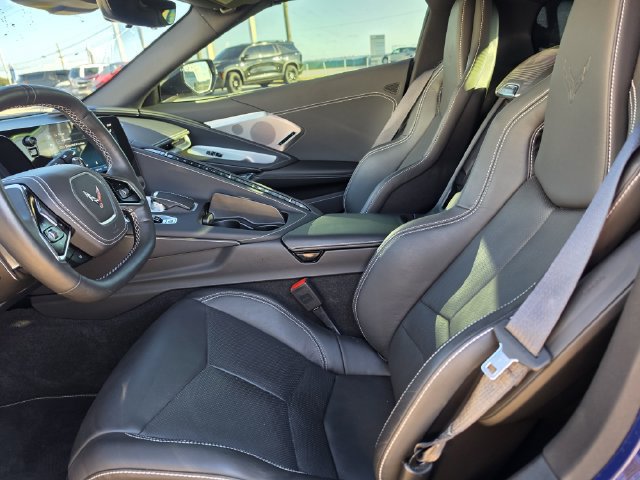 Used 2025 Chevrolet Corvette Stingray Preferred Cpe w/ Z51 Performance Package RWD image 11