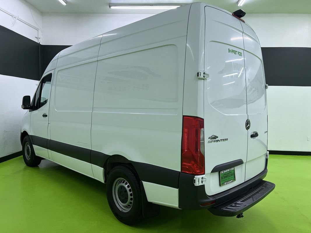 Used 2021 Mercedes-Benz Sprinter 2500 image 7