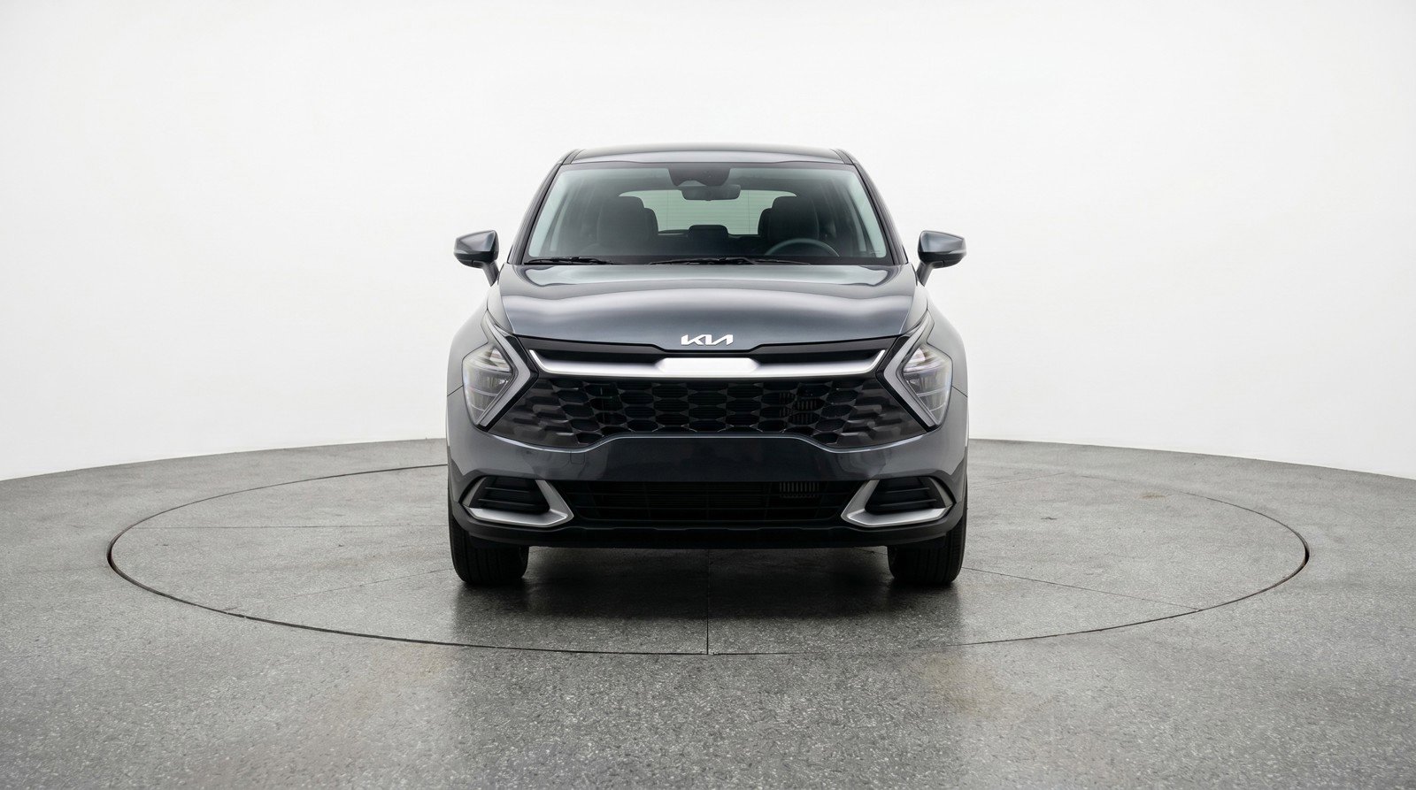 Used 2025 Kia Sportage LX image 2