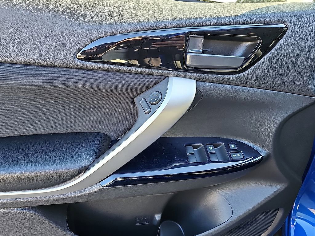 New 2026 Mitsubishi Eclipse Cross LE AWD/4WD image 8