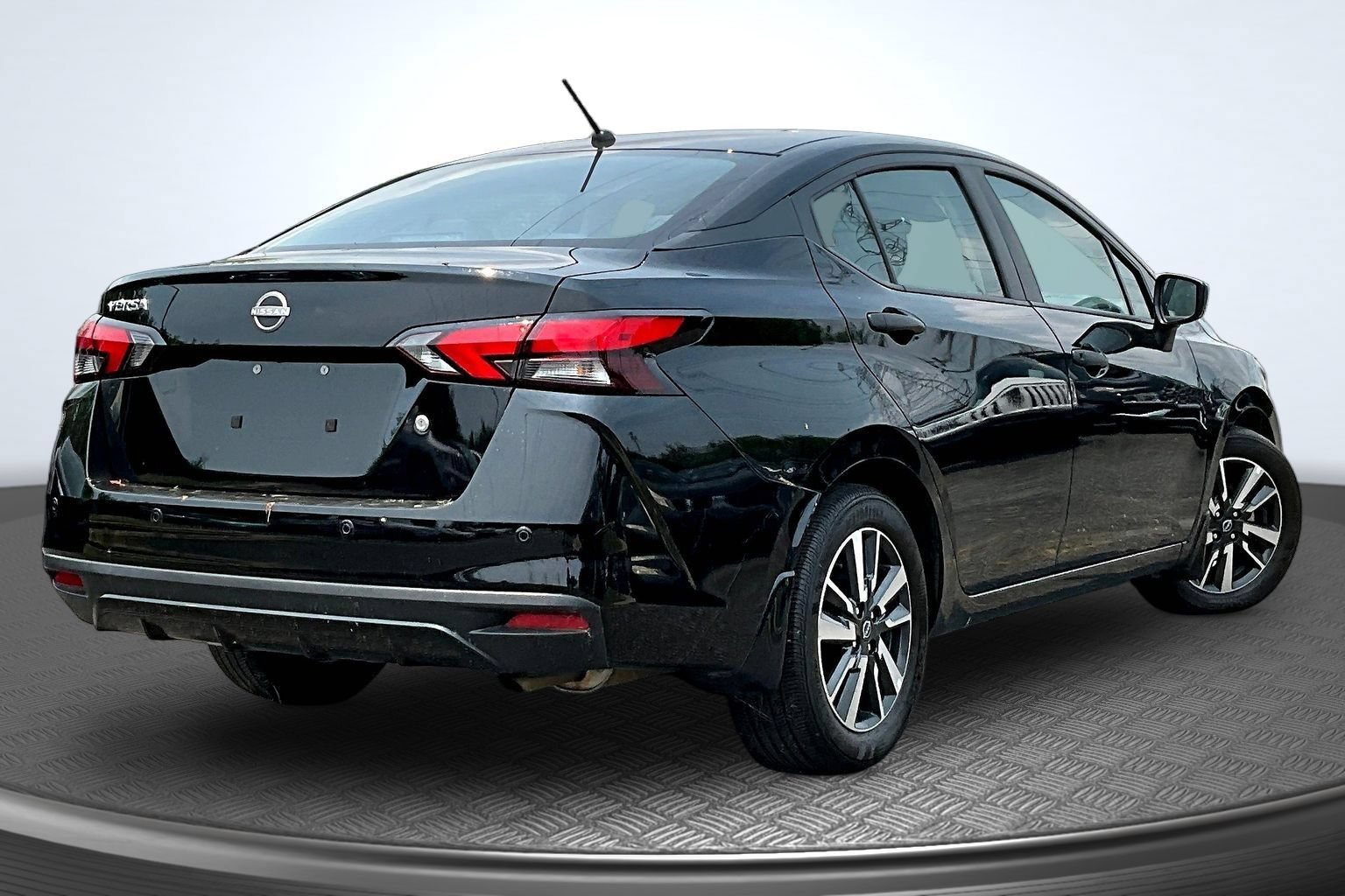Used 2024 Nissan Versa S w/ S Plus Package FWD image 6