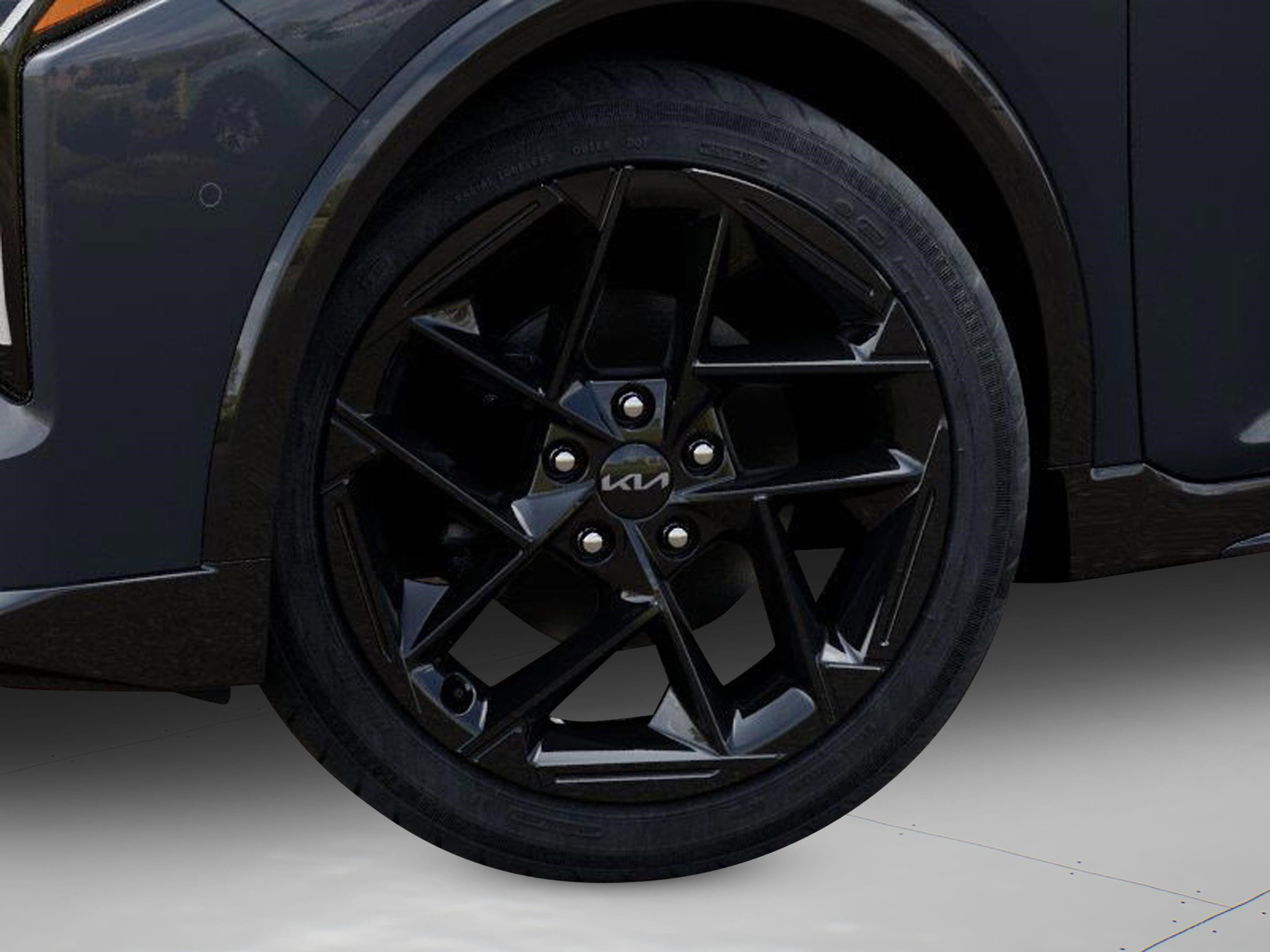 New 2025 Kia K4 GT-Line Turbo image 10