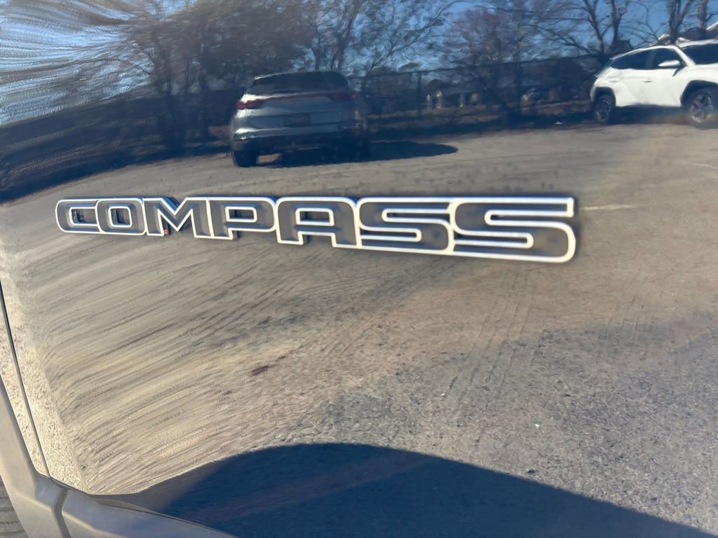 Used 2022 Jeep Compass Latitude image 8