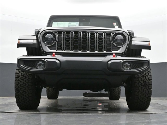 Used 2024 Jeep Wrangler Unlimited Rubicon w/ Technology Group image 41