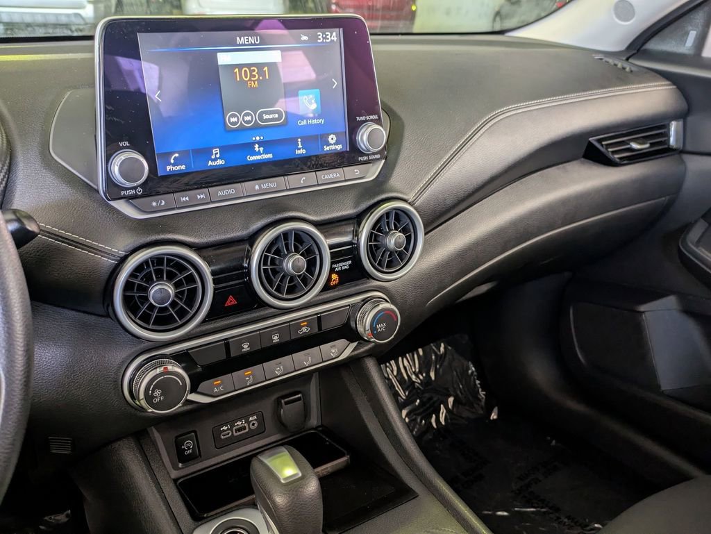 Used 2025 Nissan Sentra SV FWD image 15