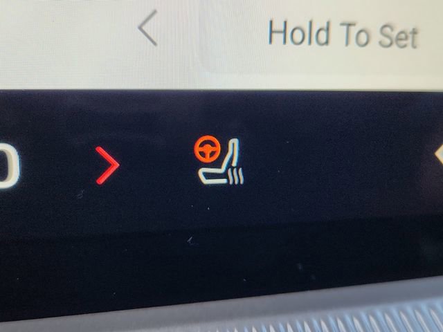 Used 2026 Ford Explorer Active w/ Active Comfort Package image 21