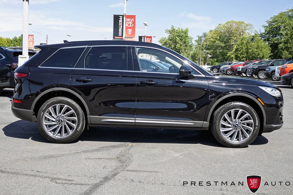 Used 2026 Lincoln Corsair Reserve AWD/4WD image 18