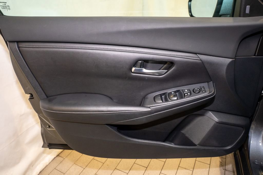 Used 2020 Nissan Sentra SV w/ Lighting Package image 11